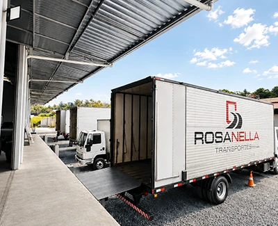 Operação logística da Rosanella Transportes